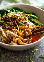 Load image into Gallery viewer, Dan Dan Beef Noodles NEW